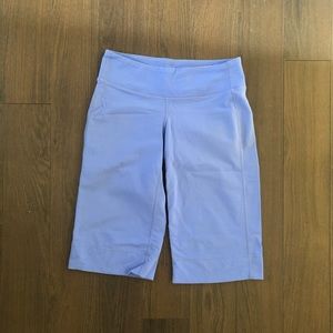Lululemon capris size 4